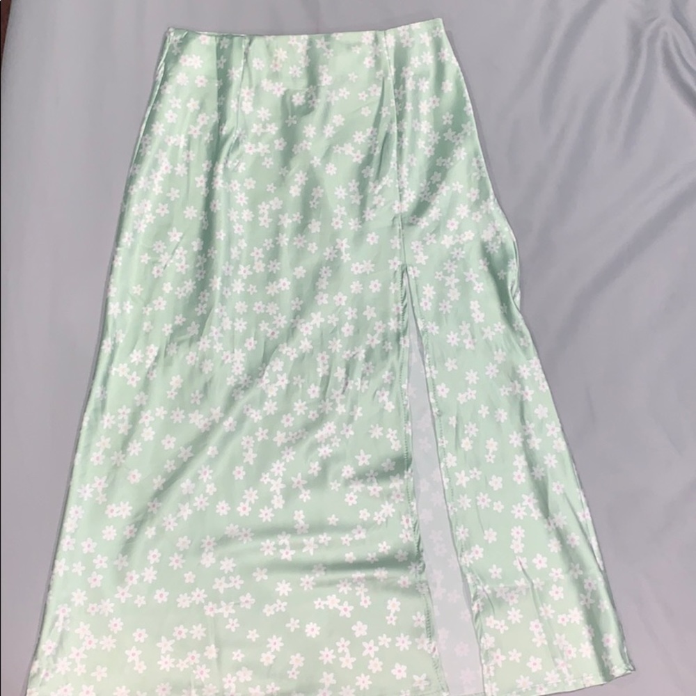 midi skirt